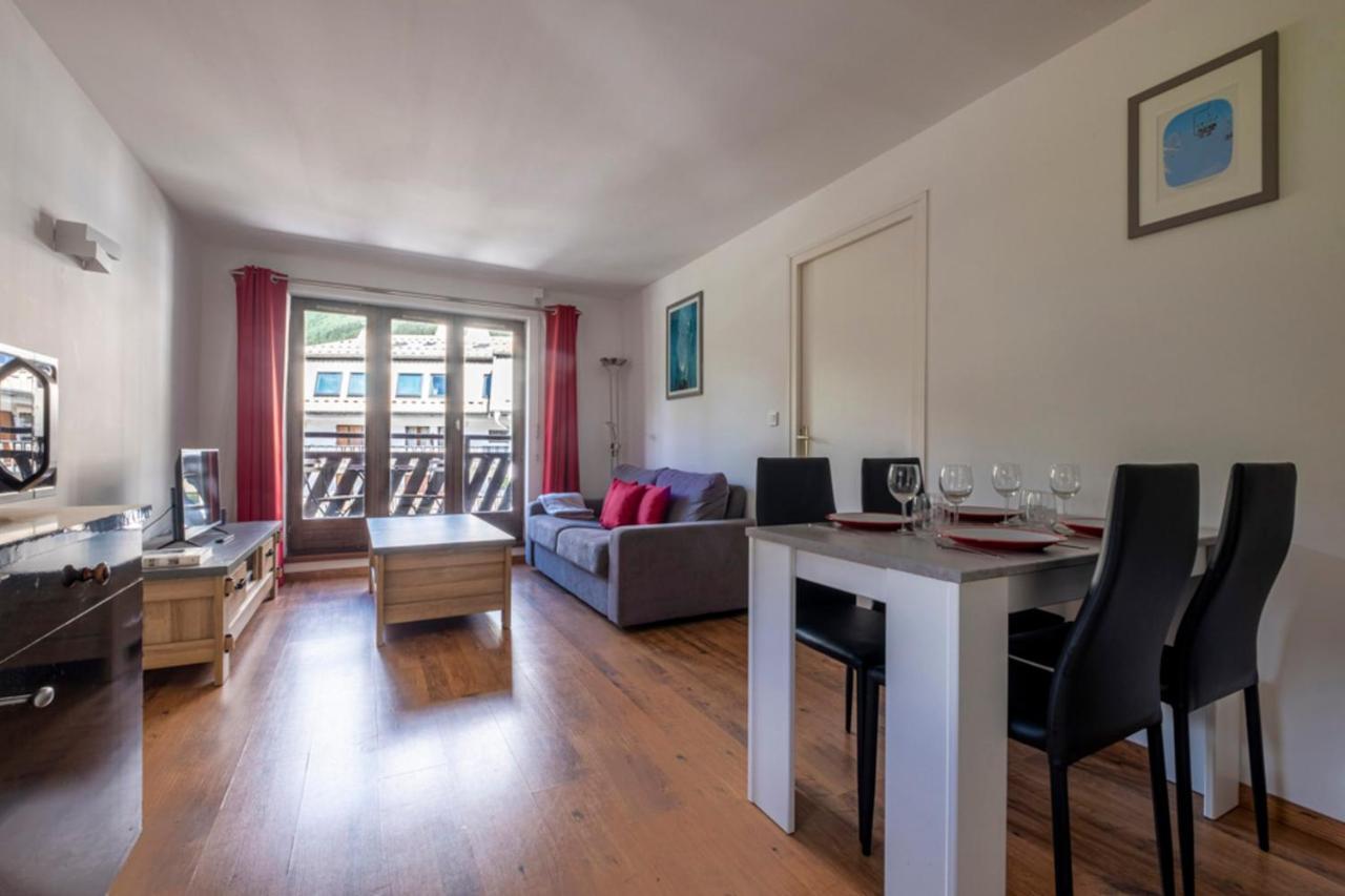 Modern Apt With Balcony In The Center Of Chamonix Buitenkant foto